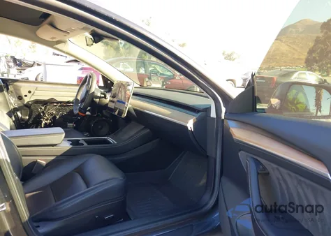 2021 Tesla Model 3 Performance Dual Motor All-Wheel Drive из США, поврежденный, VIN 5YJ3E1EC4MF990570